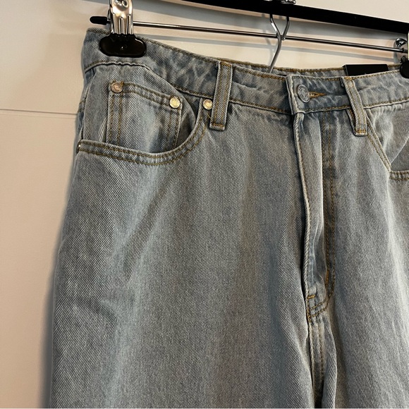 Missguided | NWT Riot High Rise Mom Jeans - Picture 2 of 13